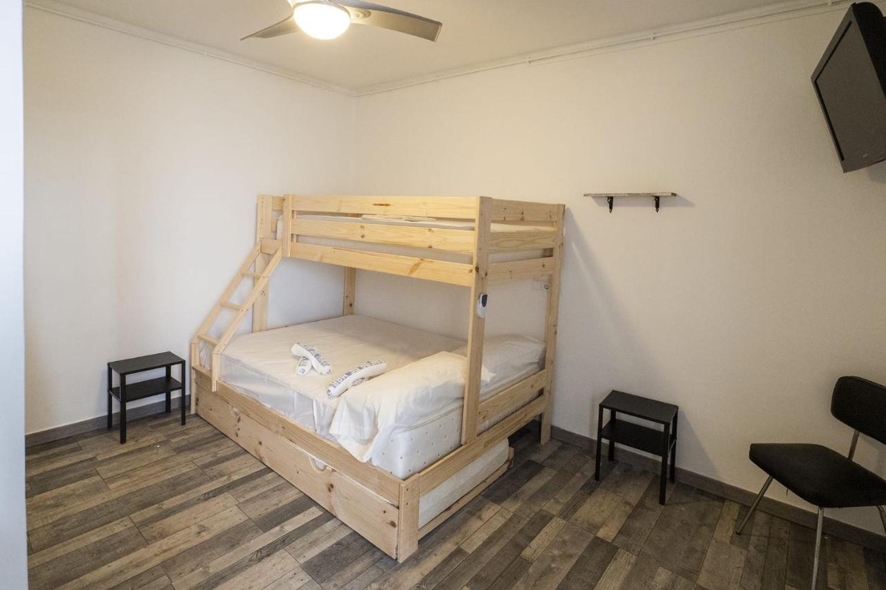 L'Hostalet Guesthouse ปิเนดาเดมาร์ ภายนอก รูปภาพ